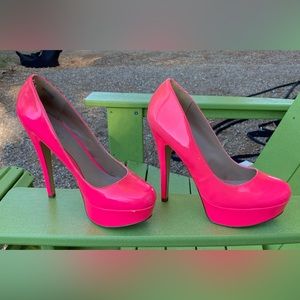 Sky high fluorescent platform